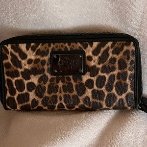 Nicole Miller wallet has a lot of space